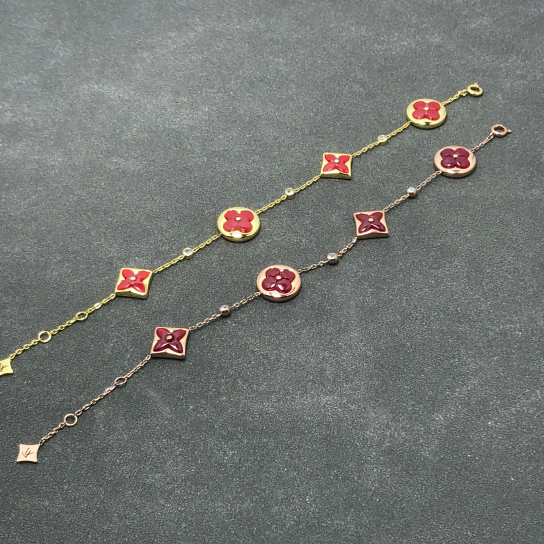 DIANA STAR AND SUN CARNELIAN 4 MOTIFS 3 DIAMONDS