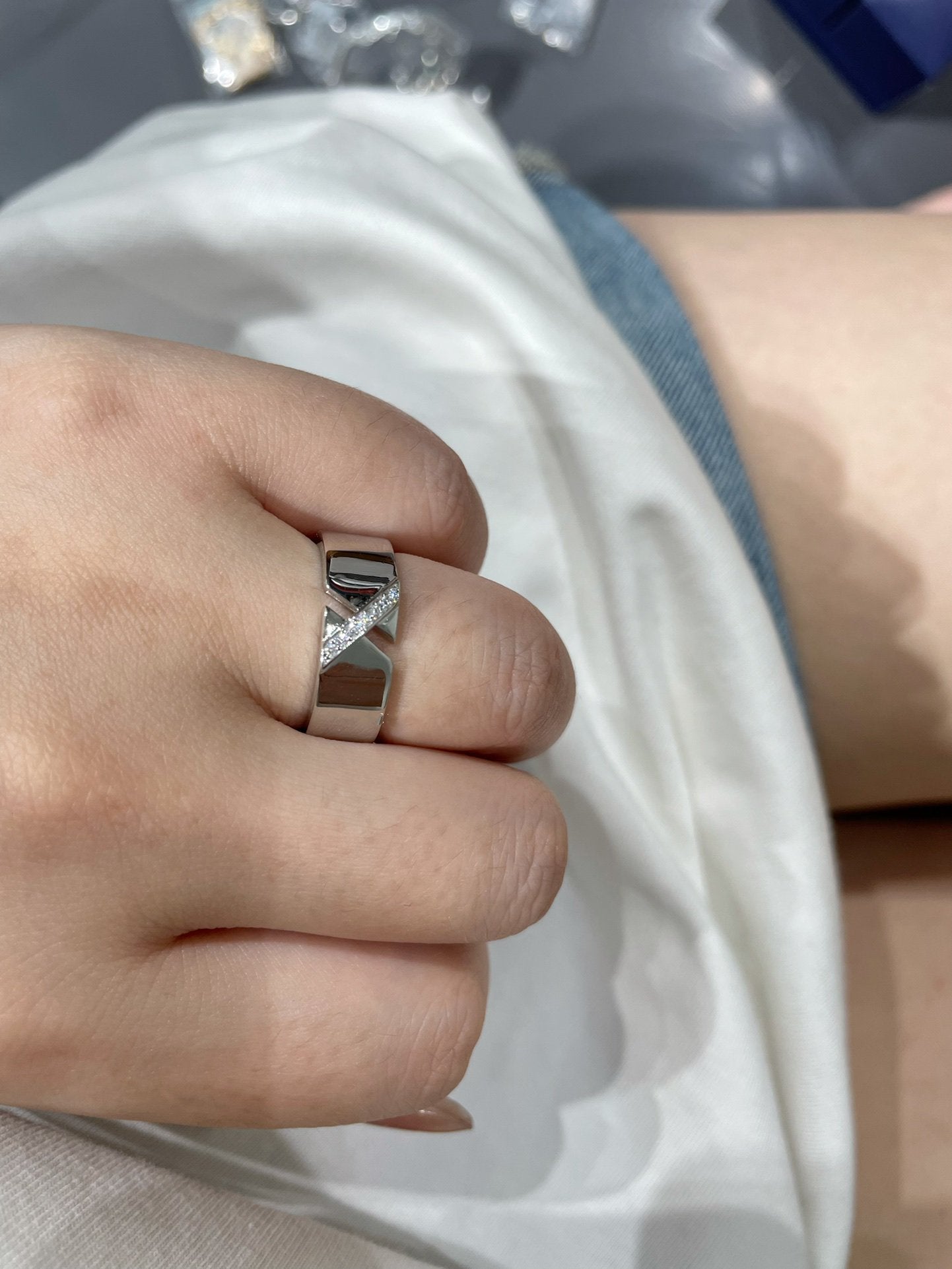 DIANA LIENS EVIDENCE DIAOMOND RING