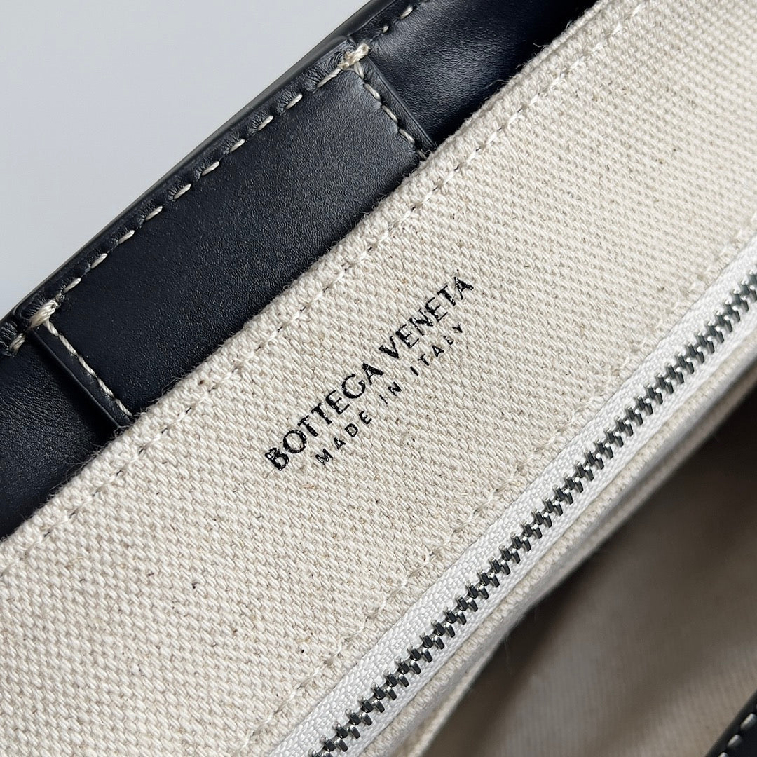 BV Small Andiamo 25 In Beige Canvas Black Calfskin 209015