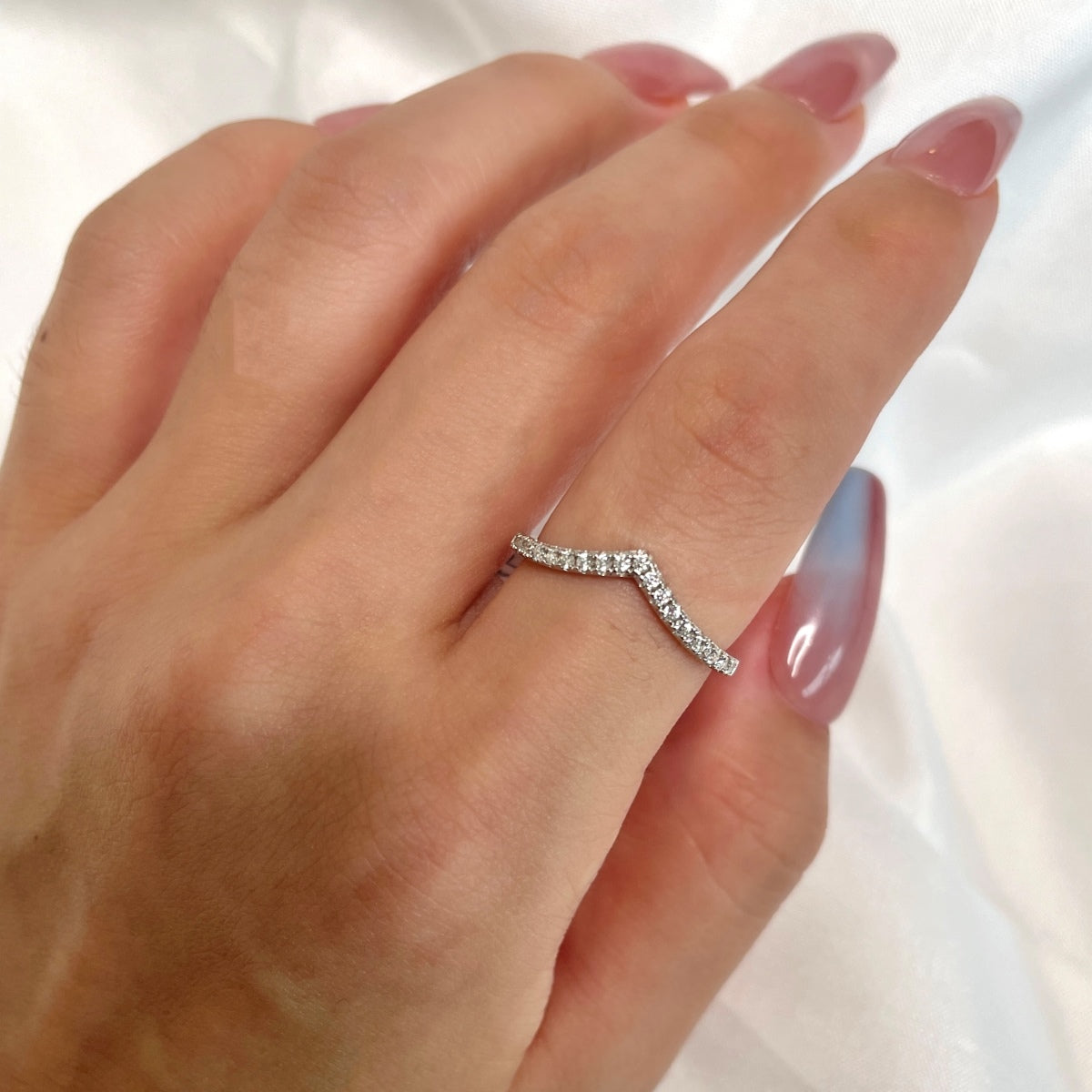 [HOT]Elaborate Tennis Band Ring
