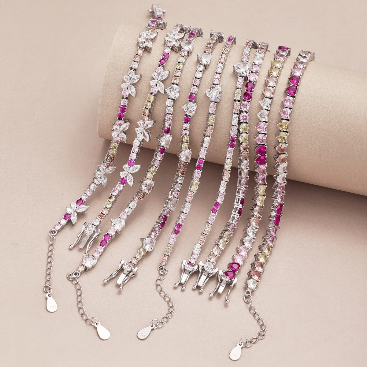 [HOT] Bracelet rond en forme de papillon coloré et orné