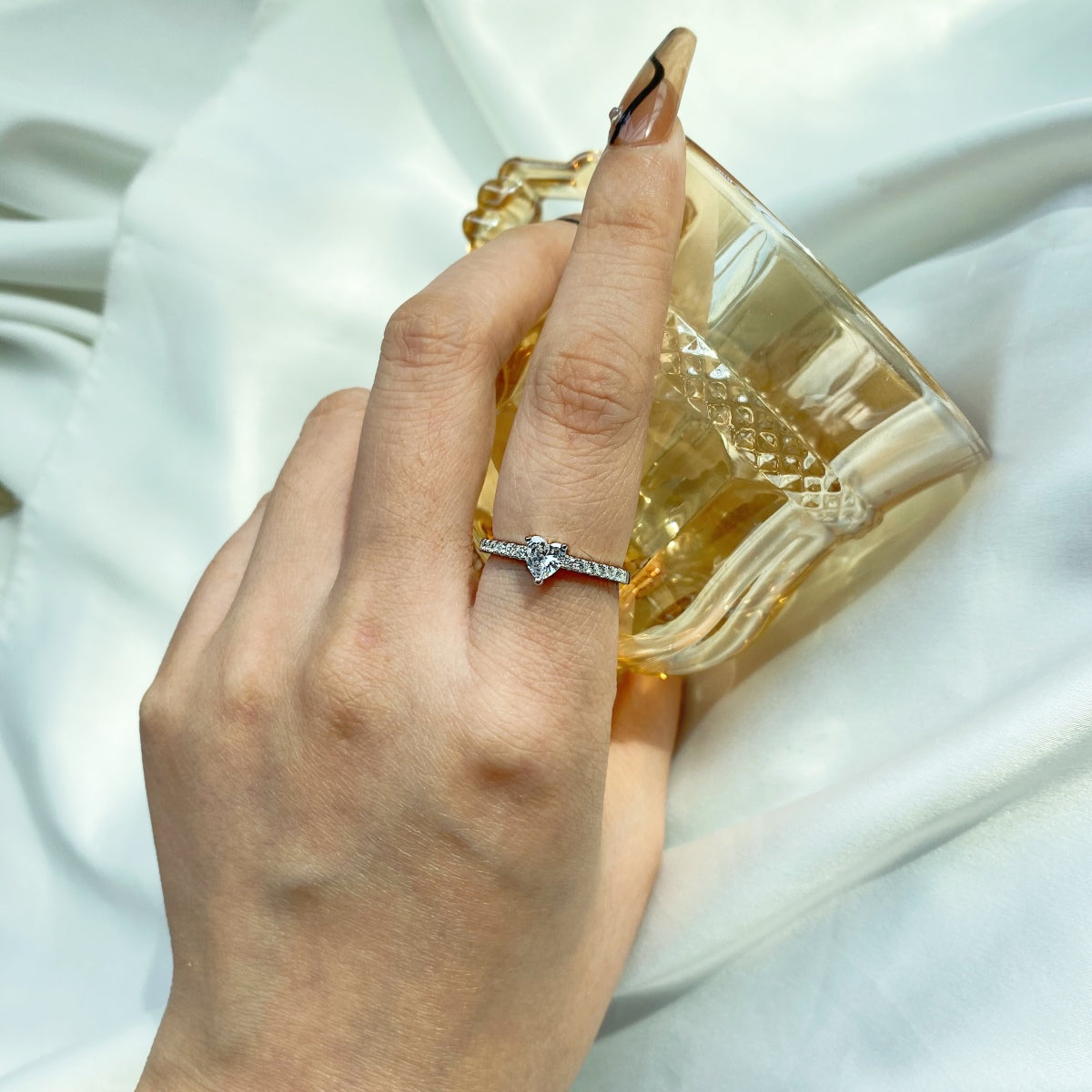 [HOT]0.5 Carat CaratEternity Charming Heart Shape Lover Ring