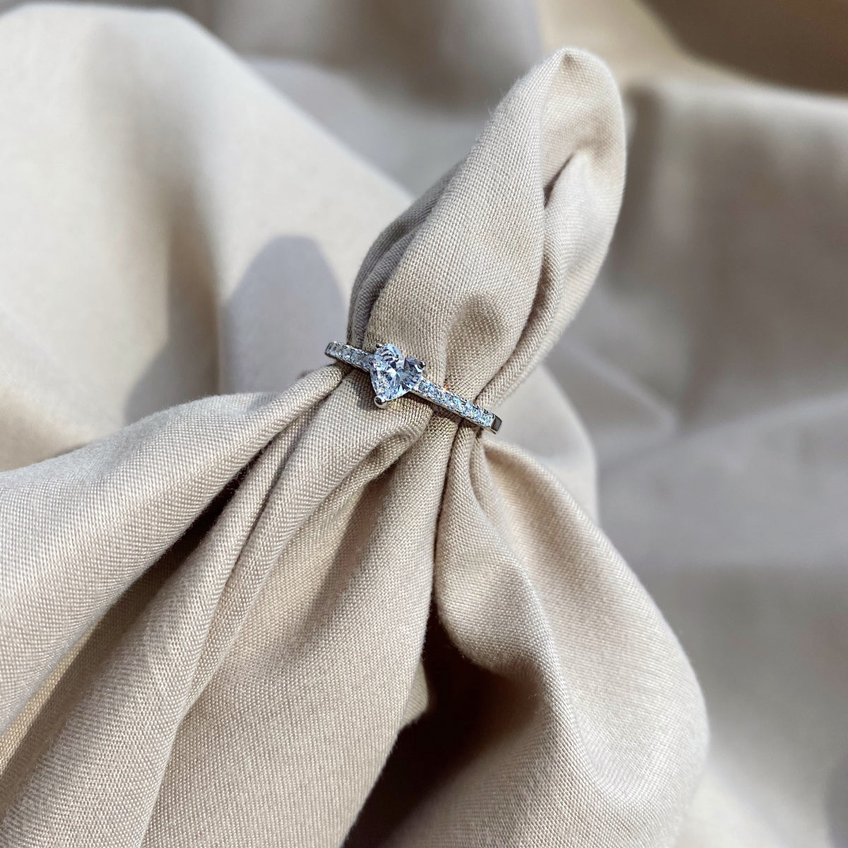 [HOT]0.5 Carat CaratEternity Charming Heart Shape Lover Ring