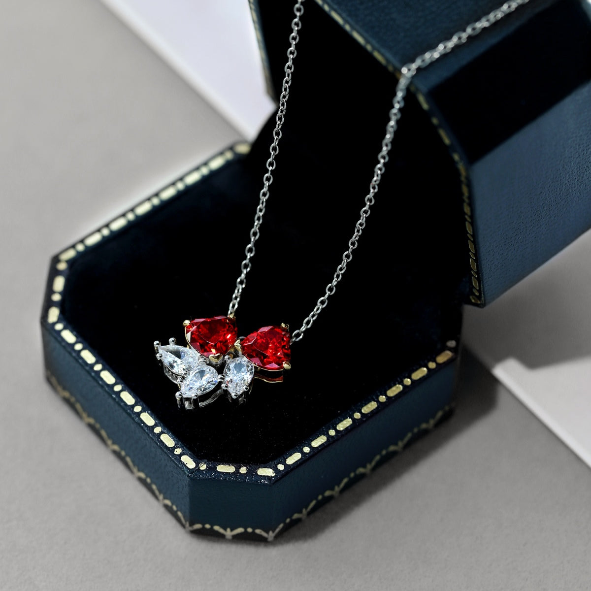 [HOT] Collier délicat en forme de cœur rouge