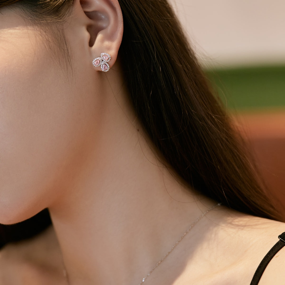 [HOT]Ornate Flower Shape Pear Cut Lover Earrings