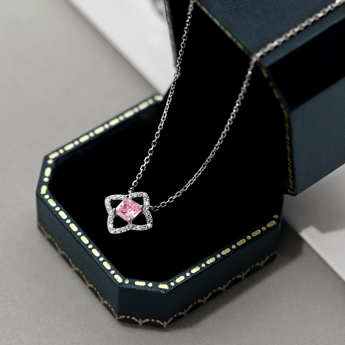 [HOT] Collier exquis en forme de fleur taille princesse