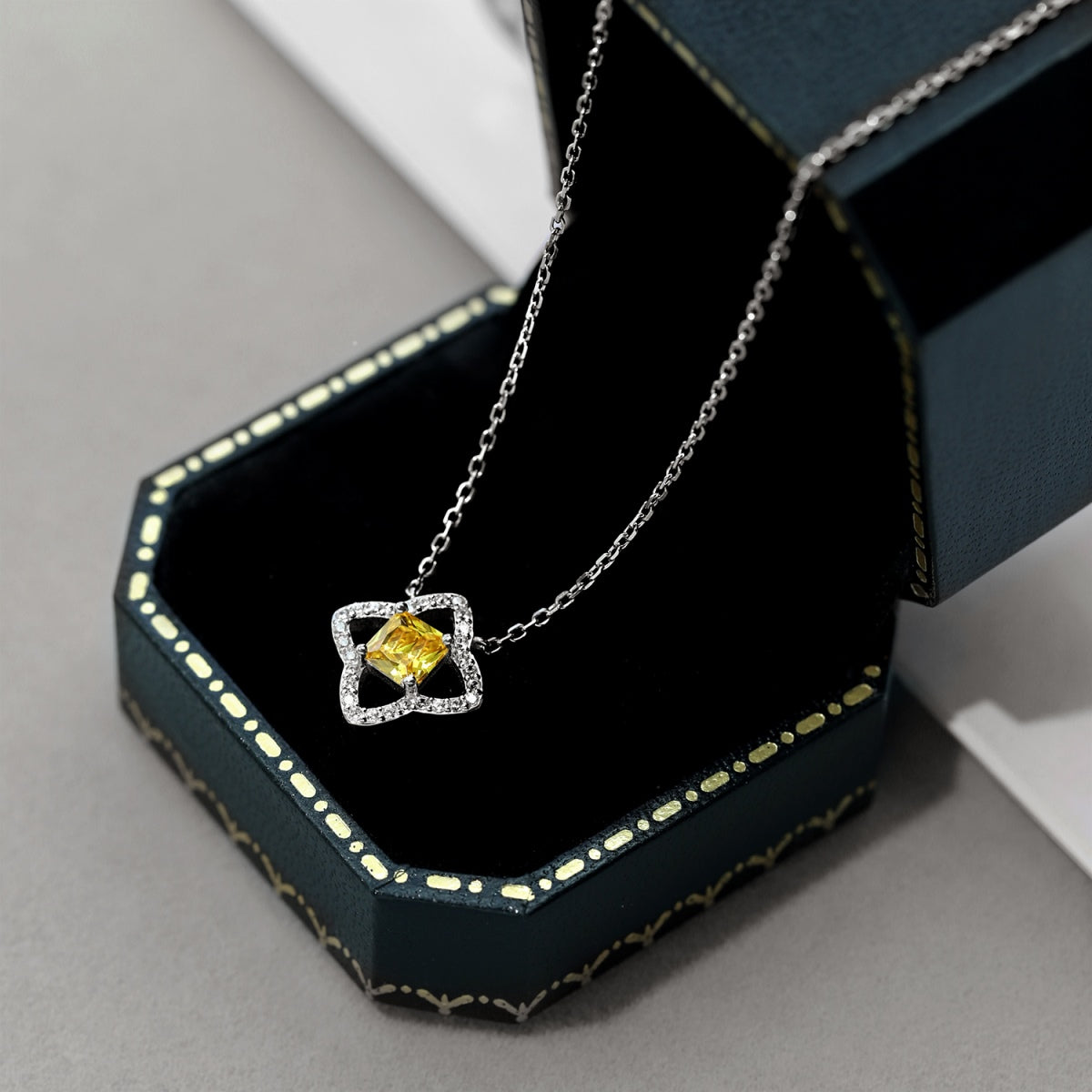 [HOT] Collier exquis en forme de fleur taille princesse