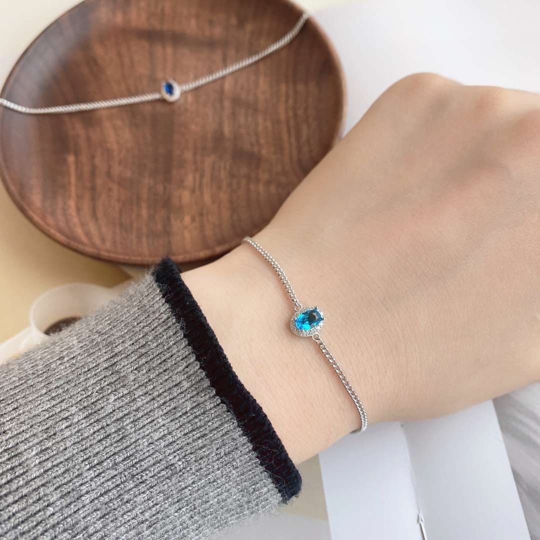 [HOT]Exquisite Oval Shape Bracelet