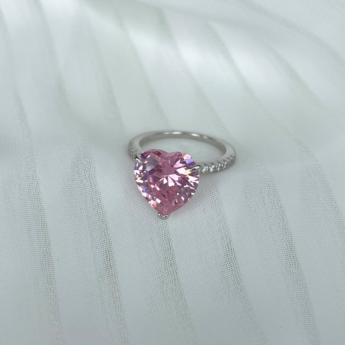 [HOT]6.0 Carat Luxurious Sparkling Romantic Heart Cut Lover Ring