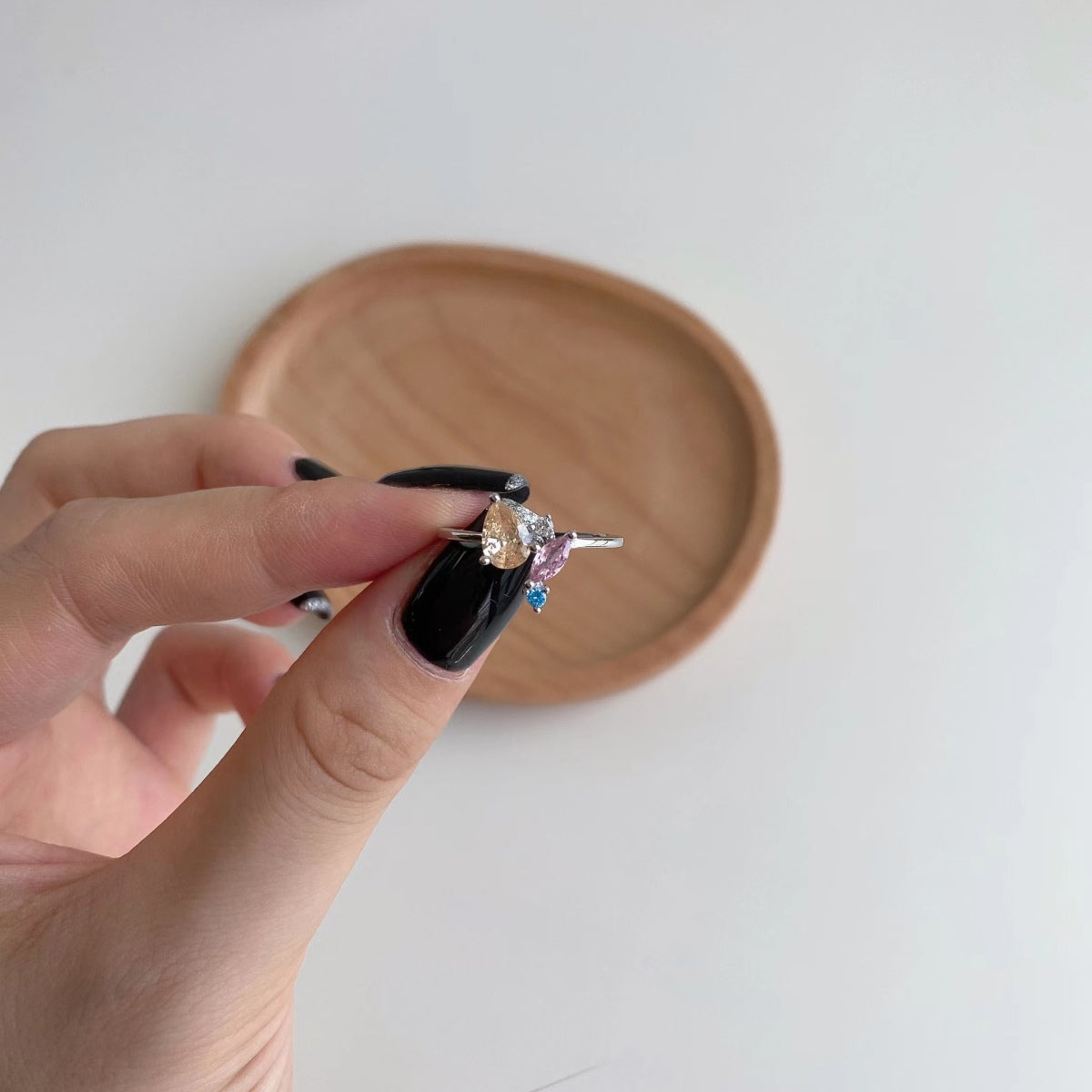 [HOT]Radiant Colorful Multi Cut Daily Ring