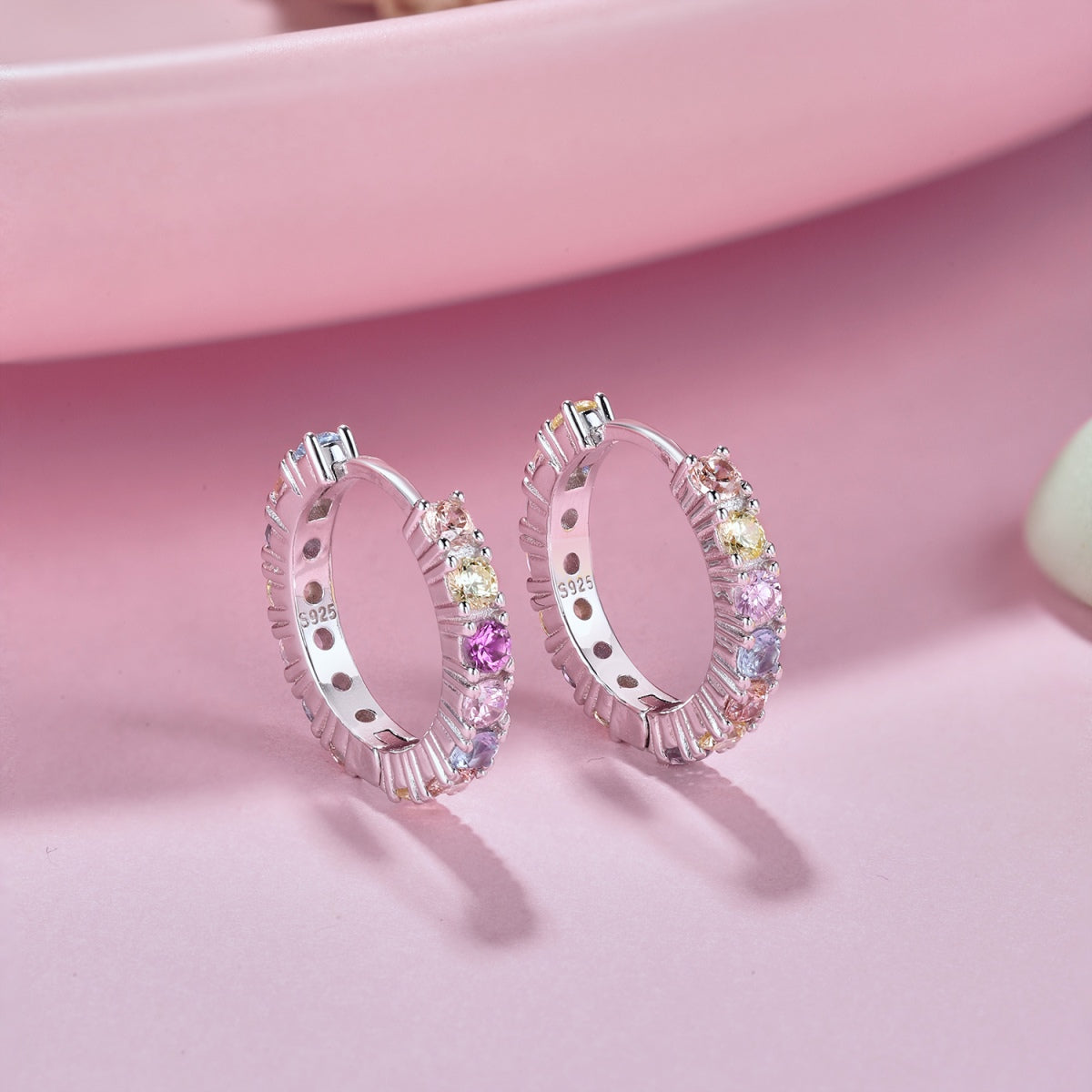 [HOT]Radiant Colorful Round Cut Earrings