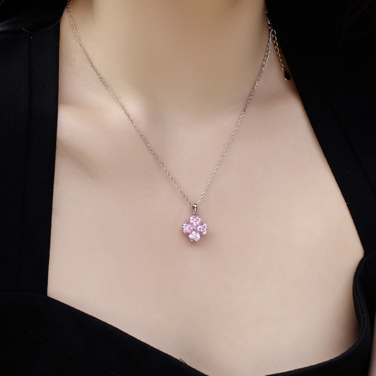 [HOT] Collier de perles en forme de trèfle à quatre feuilles en forme de cœur