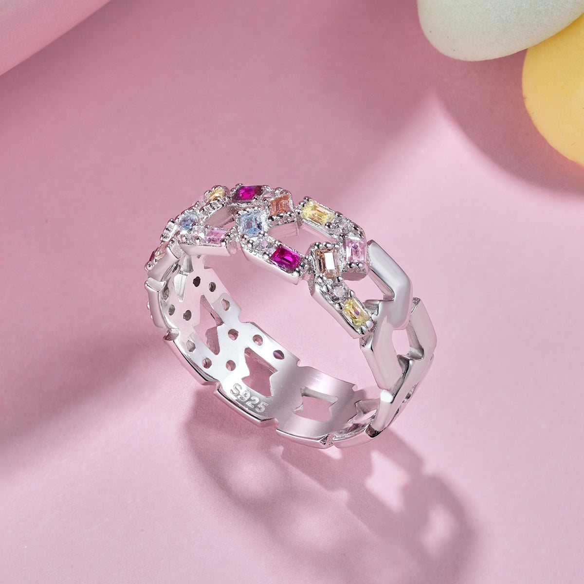 [HOT] Bague quotidienne scintillante et vibrante taille émeraude