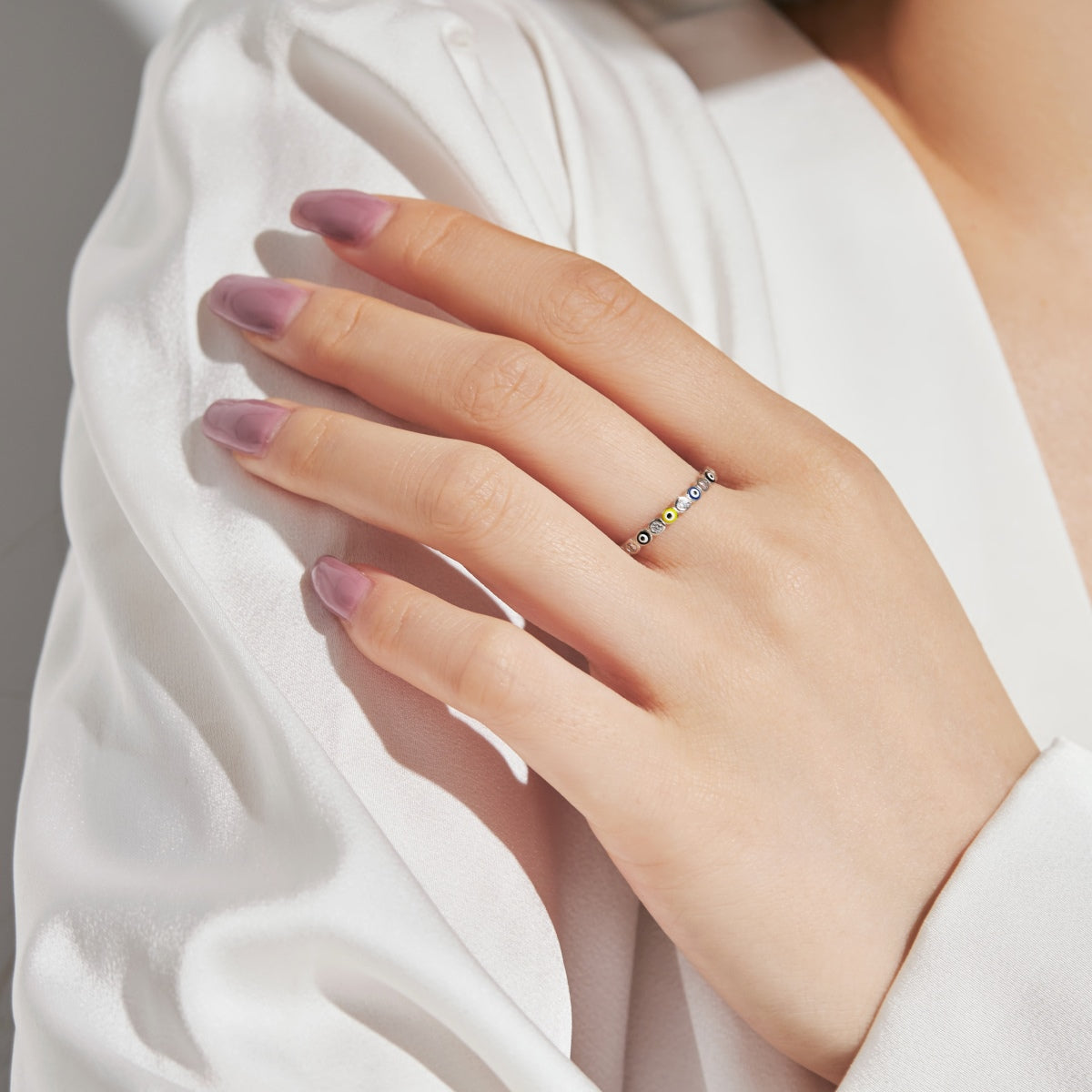 [HOT]Sparkling Vibrant Round Shape Daily Ring