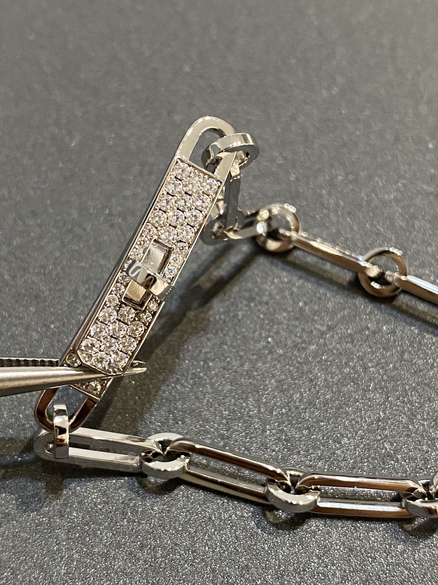 BRACELET CHAÎNE DIANA PETIT MODÈLE DIAMANT