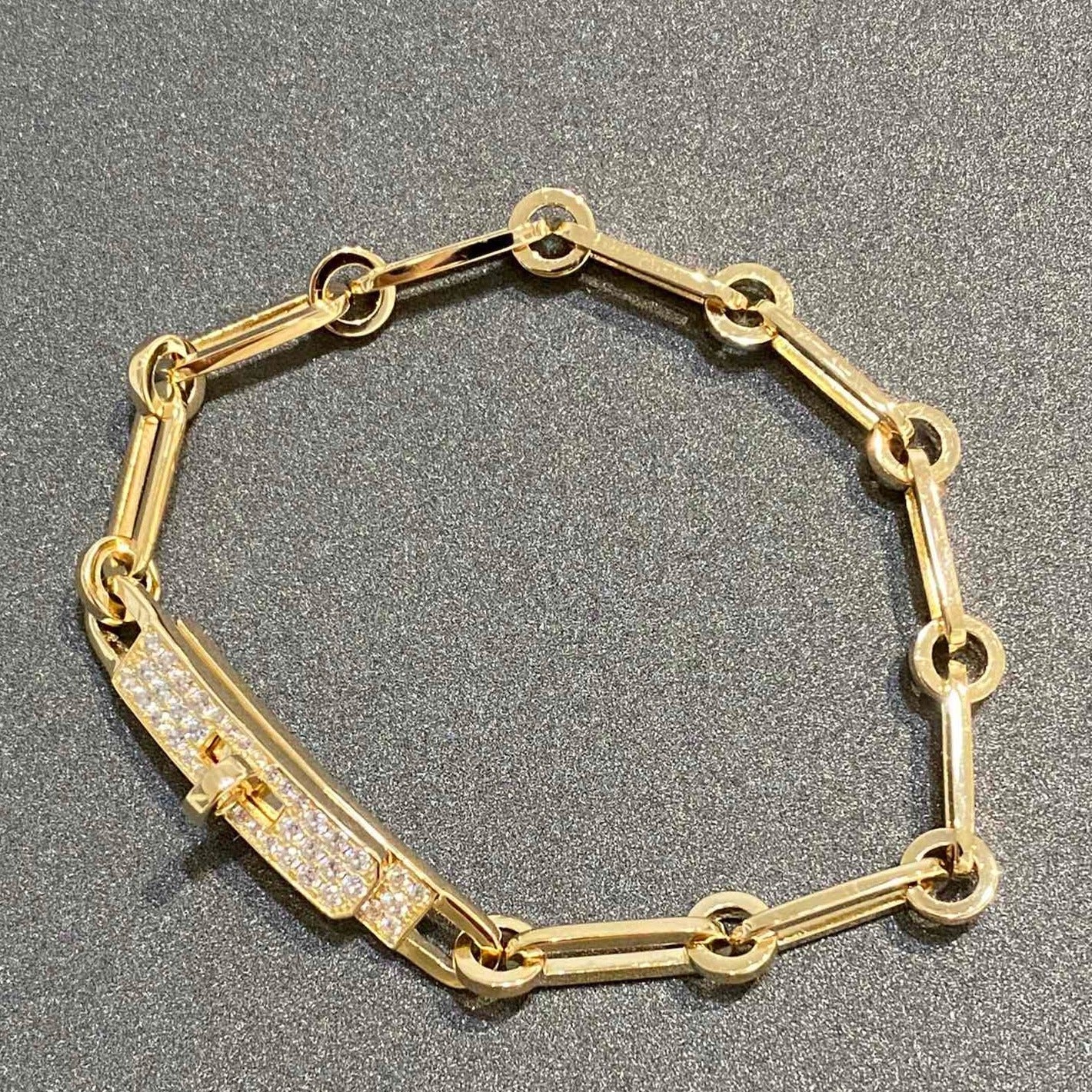 BRACELET CHAÎNE DIANA PETIT MODÈLE DIAMANT