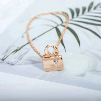 COLLIER PÉDANT DIANA AMULETTE EN OR ROSE