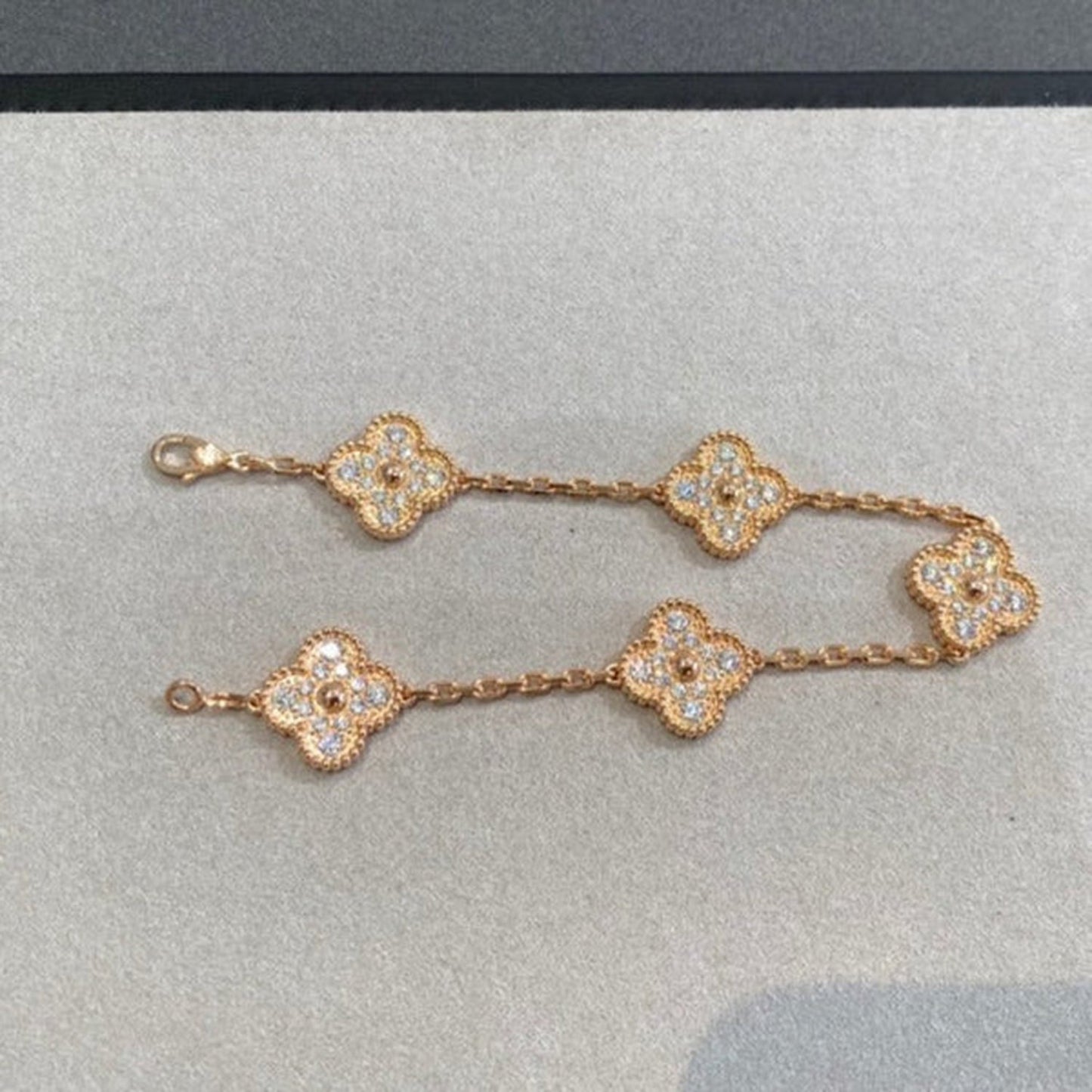 CLOVER 5 MOTIFS  FULL DIAMOND BRACELET