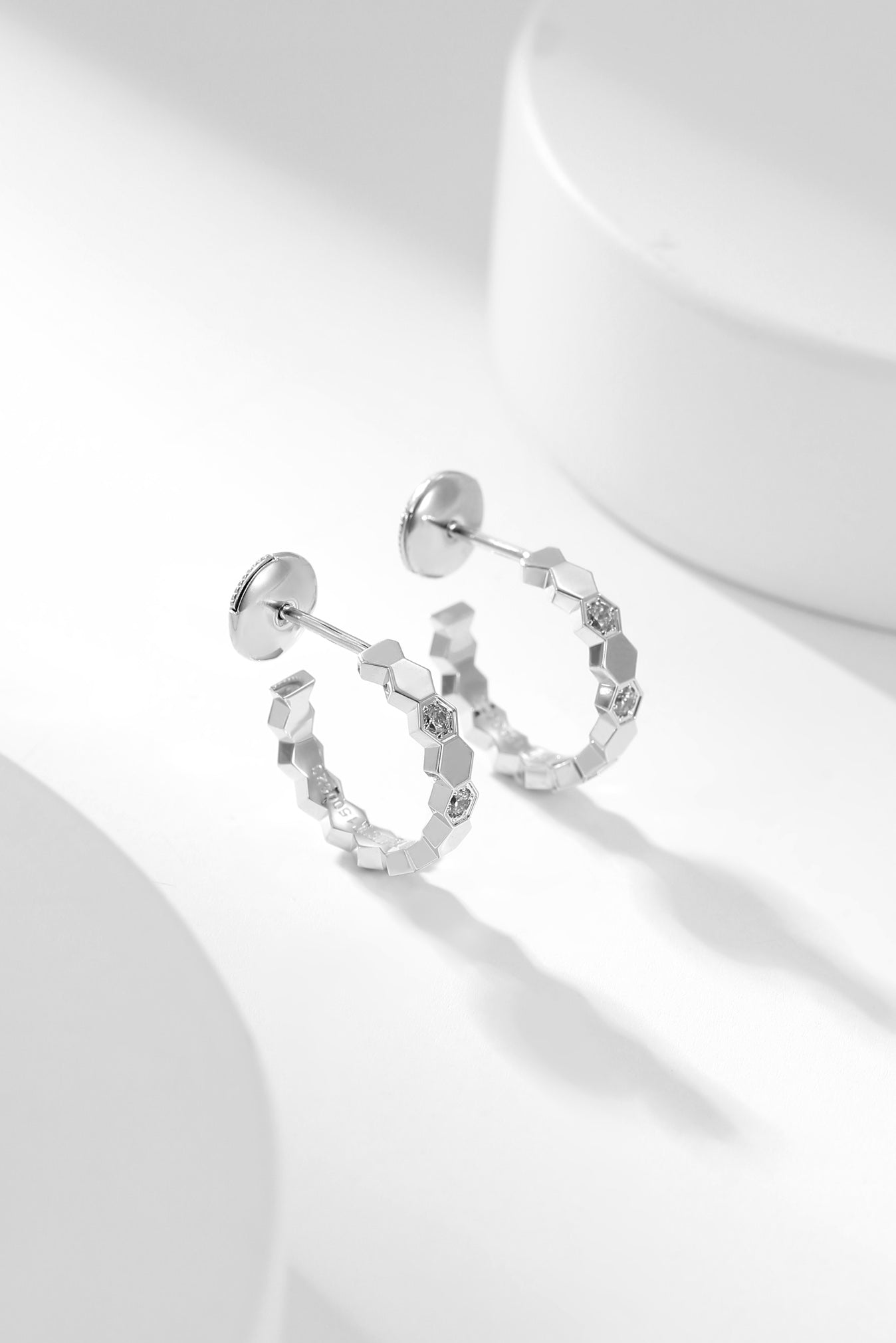 Boucles d'oreilles créoles en diamant Diana Bee Love