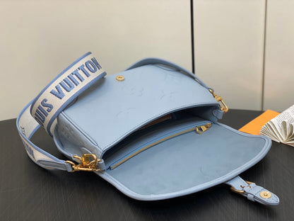 diane 24 light blue monogram empreinte leather