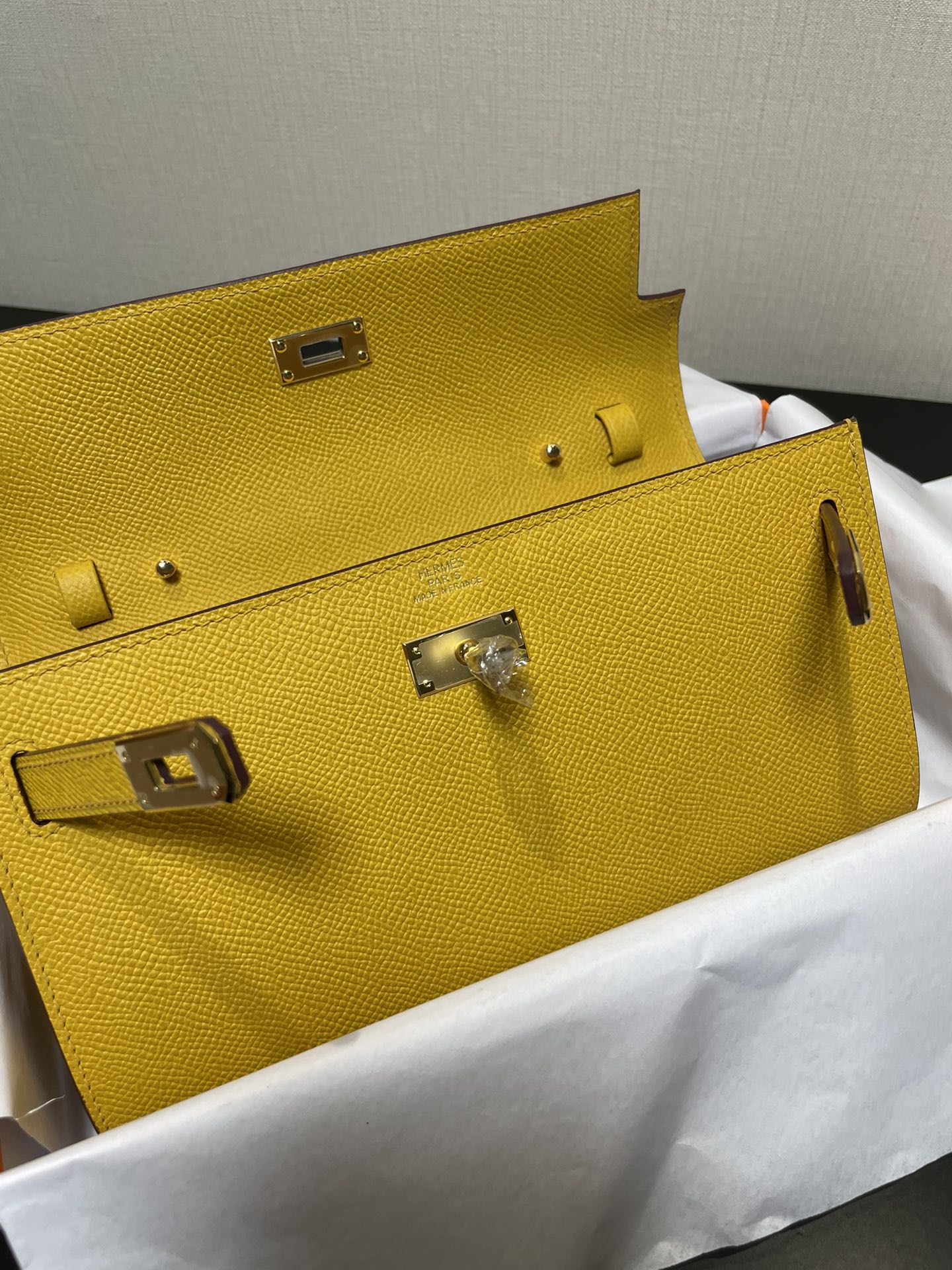 kelly woc 20.5 yellow epsom gold hardware