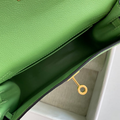 Kelly Danse II 22cm Green Evercolor Leather Ghw