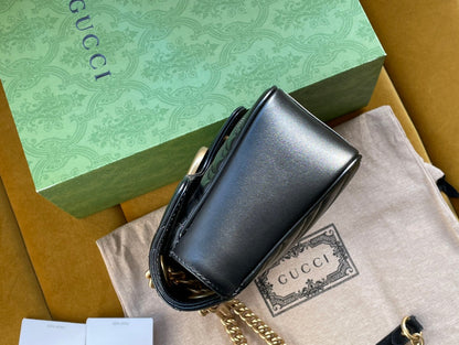 GG MARMONT MATELASS¨¦ LARGE 26 BAG BLACK CALFSKIN