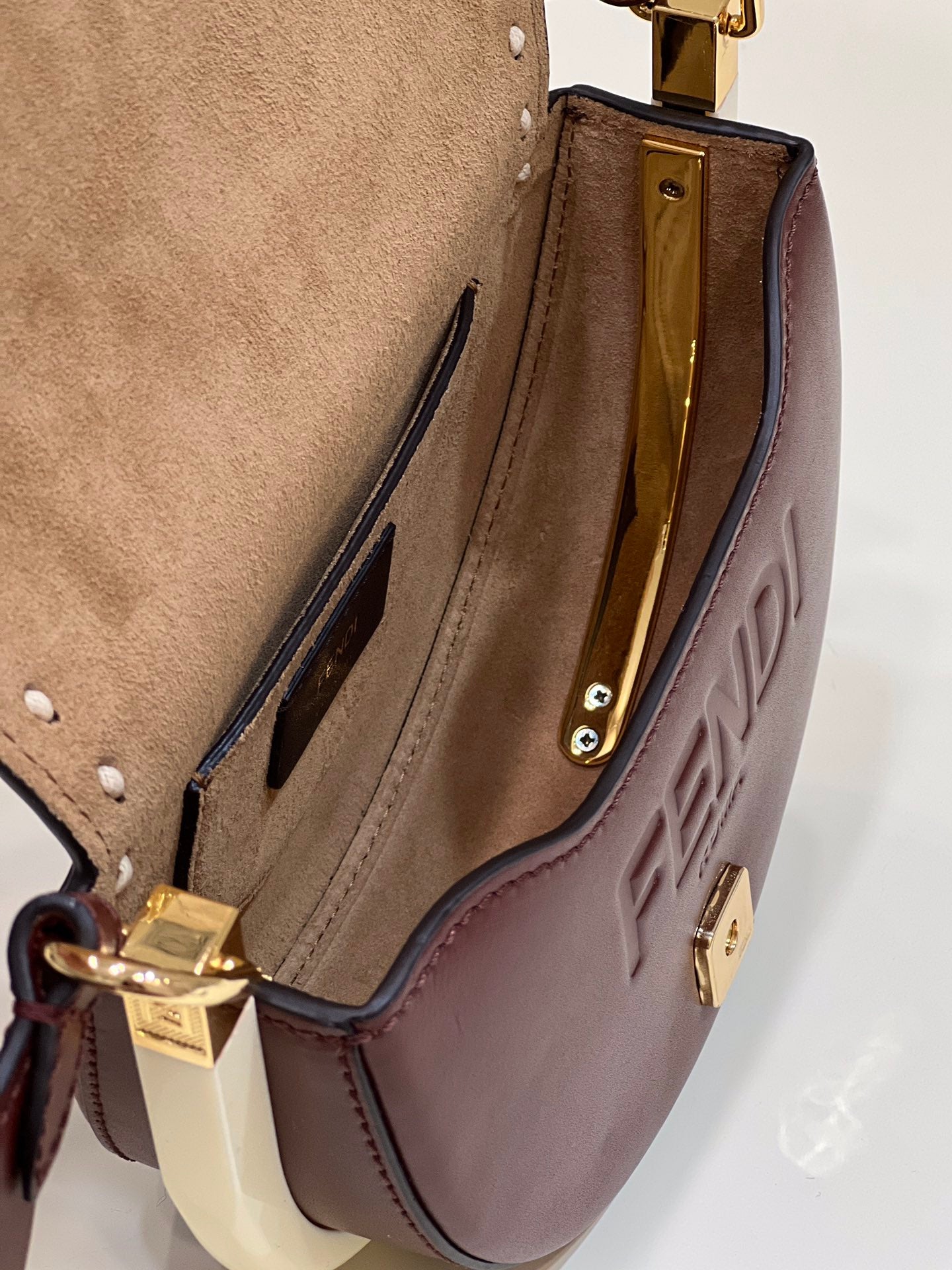 MOONLIGHT 19 IN WINE RED SMOOTH CALFSKIN GOLD HARDWARE