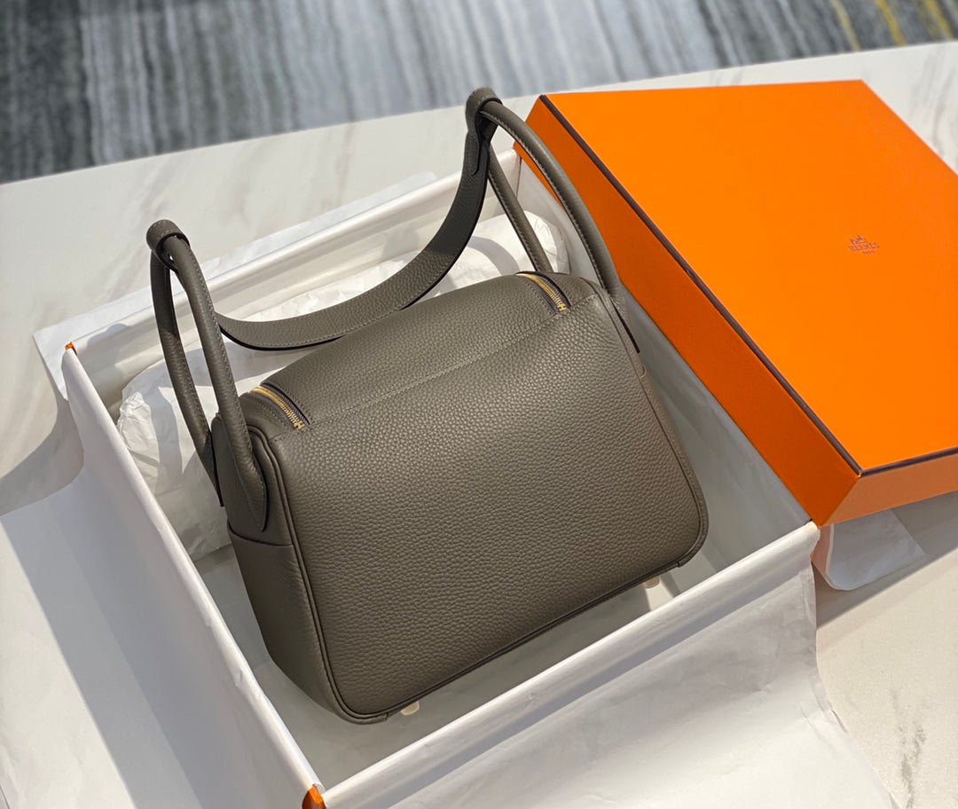 HM LINDY 30 BAG OLIVE TAURILLON CLEMENCE LEATHER