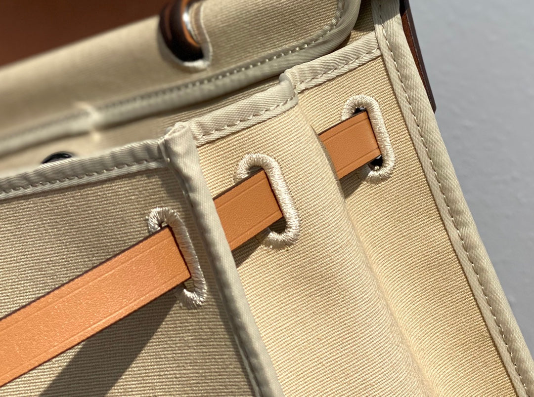 Herbag 31 Toile Light Beige Canvas Gold Cowhide Leather