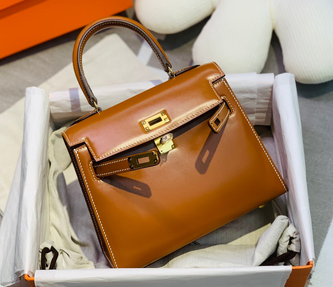KELLY MINI 20 BAG IN BRONZE BROWN SMOOTH CALFSKIN WITH GOLD HARDWARE (MADE - TO - ODER)