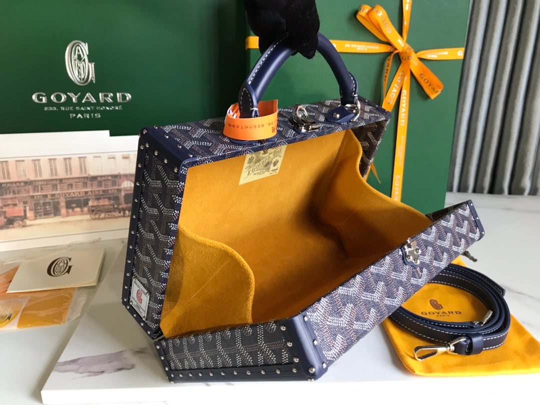 GRAND H?TEL TRUNK BAG 24 IN NAVY BLUE GOYARDINE CANVAS AND CALFSKIN
