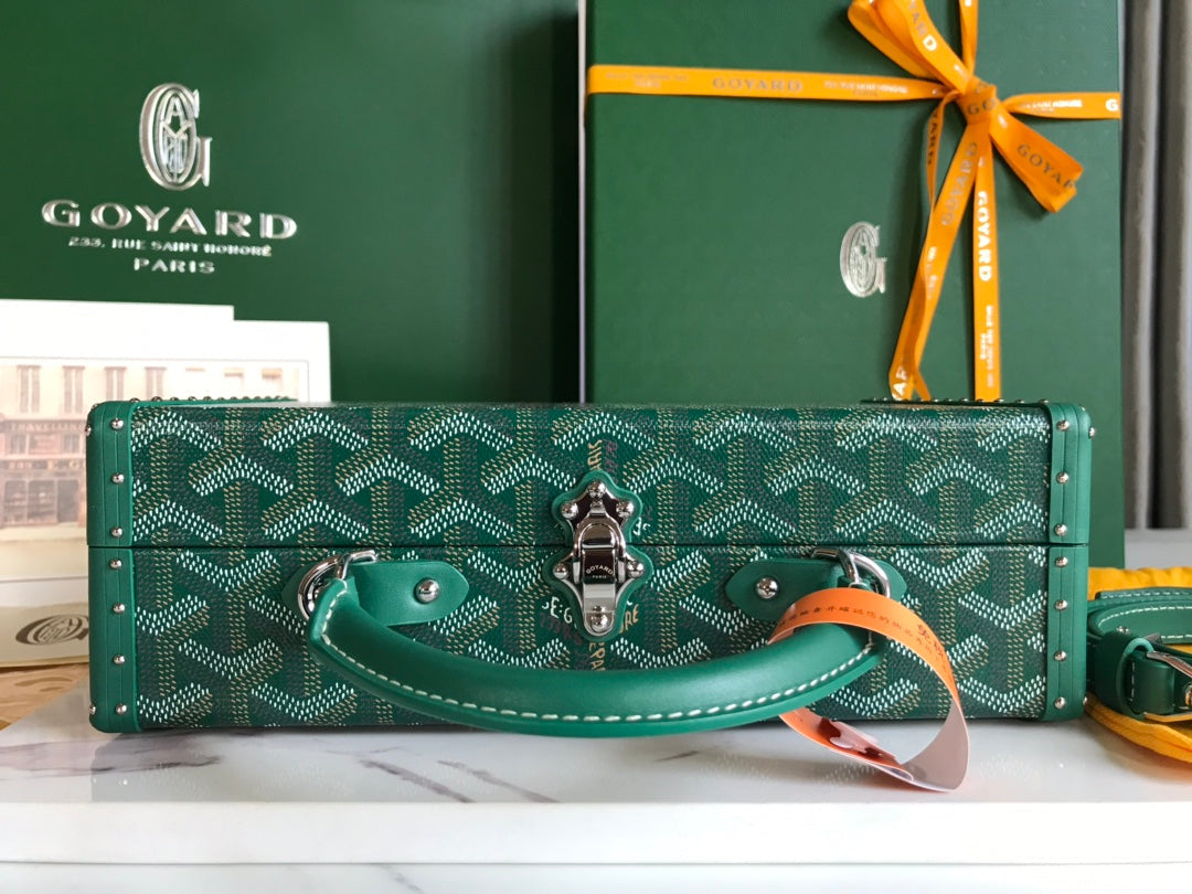 GRAND H?TEL TRUNK BAG 24 IN GREEN GOYARDINE CANVAS AND CALFSKIN