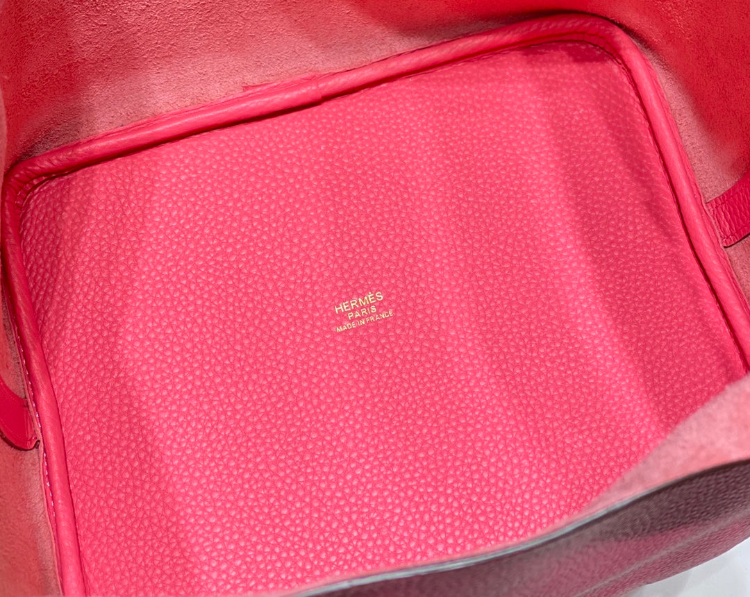 HM PICOTIN LOCK 18 RED PINK TOGO LEATHER
