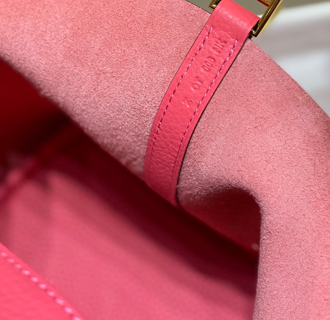 HM PICOTIN LOCK 18 RED PINK TOGO LEATHER
