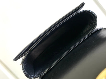 TEEN CHAIN BESACE TRIOMPHE 15.5CM BLACK CALFSKIN
