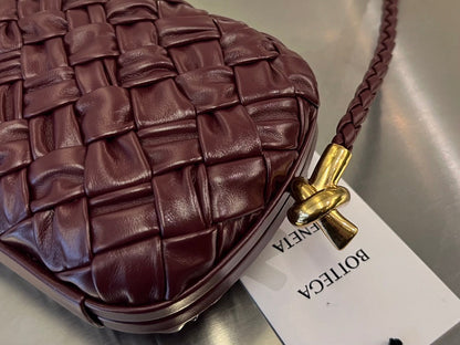 KNOT 20 IN BAROLO LAMBSKIN WITH CHAIN