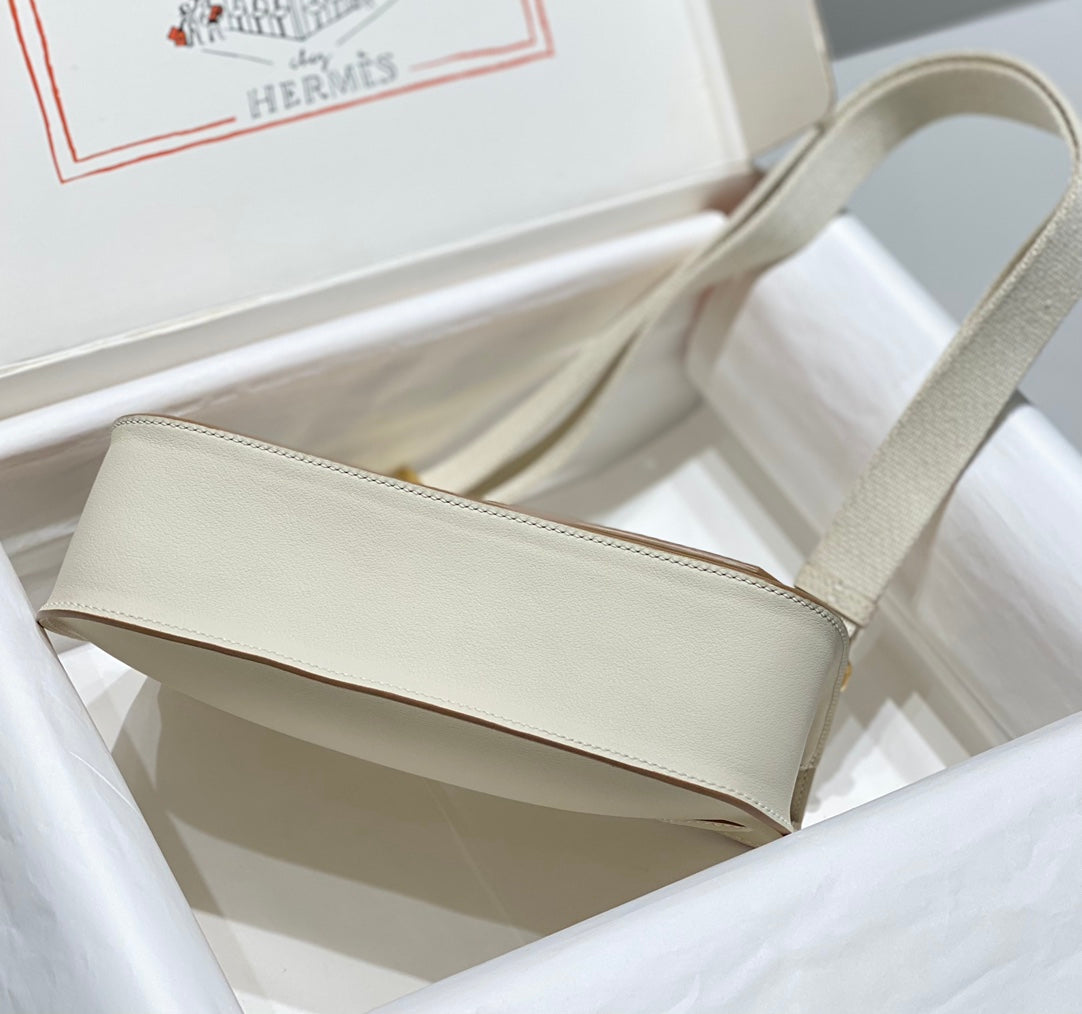 KELLY 23CM JYPSIERE WHITE LEATHER CROSSBODY BAG GHW