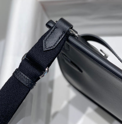 HM JYPSI¨¨RE MINI 23 BLACK CALFSKIN SILVER HARDWARE