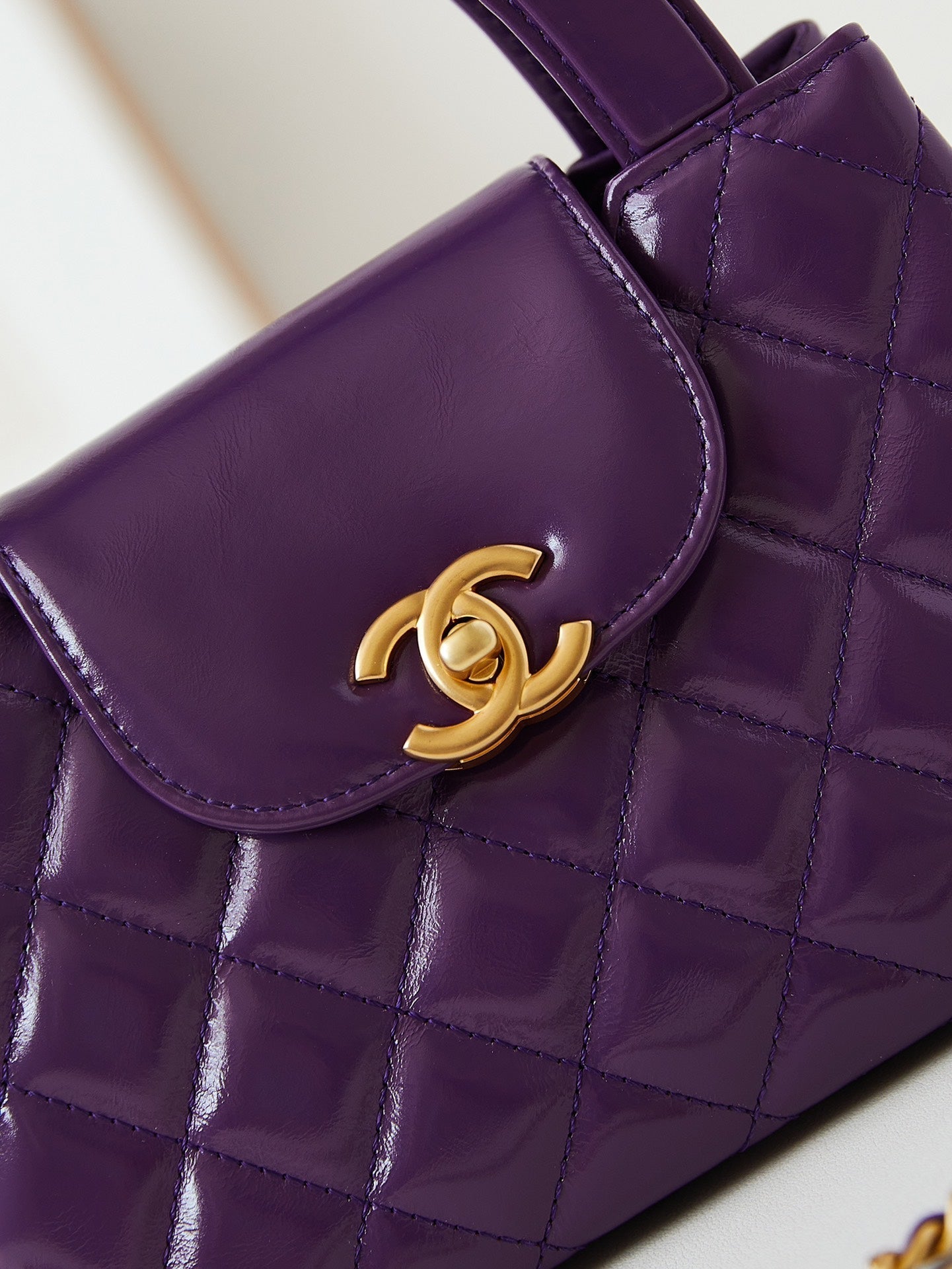 cc 24a nano 19cm kelly shopper bag purple lambskin
