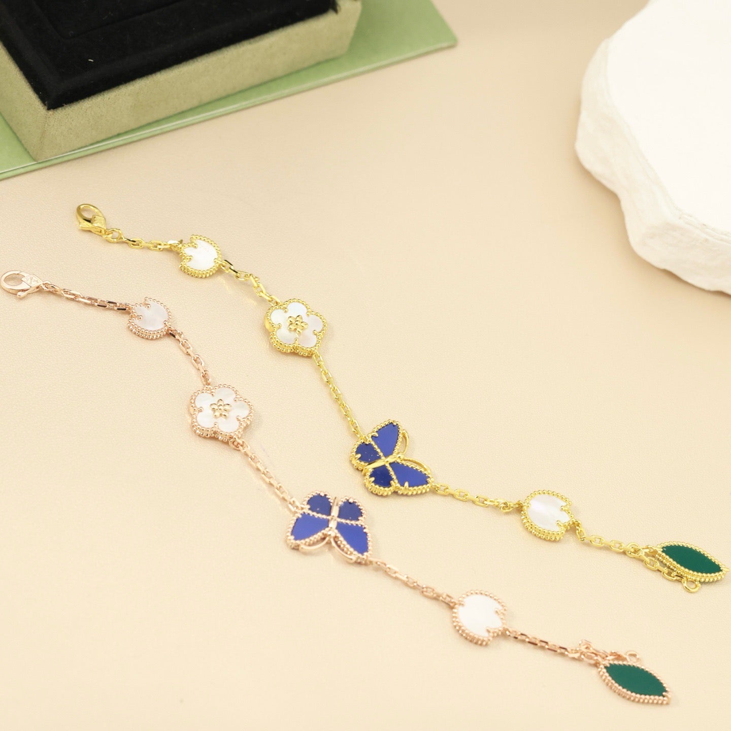 LUCKY SPRING BUTTERFLY 5 MOTIF BRACELET