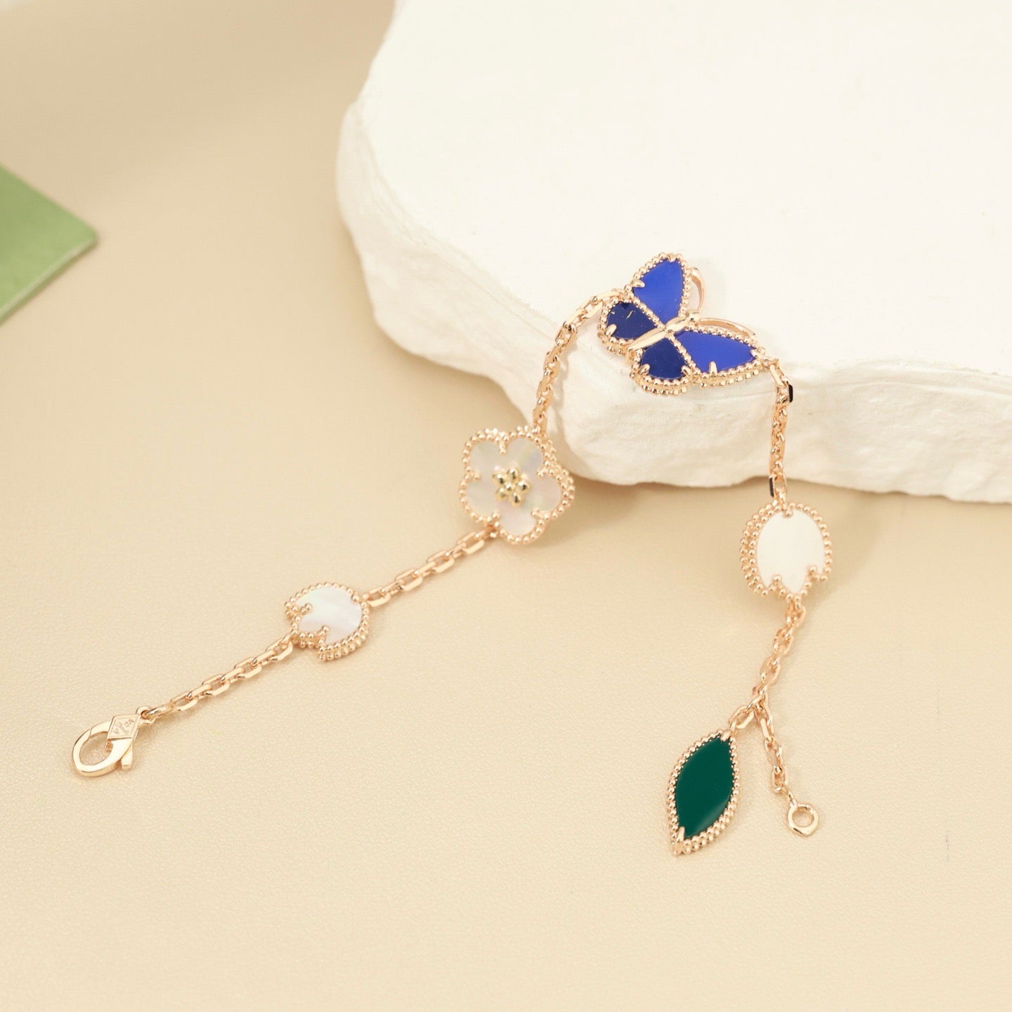 LUCKY SPRING BUTTERFLY 5 MOTIF BRACELET