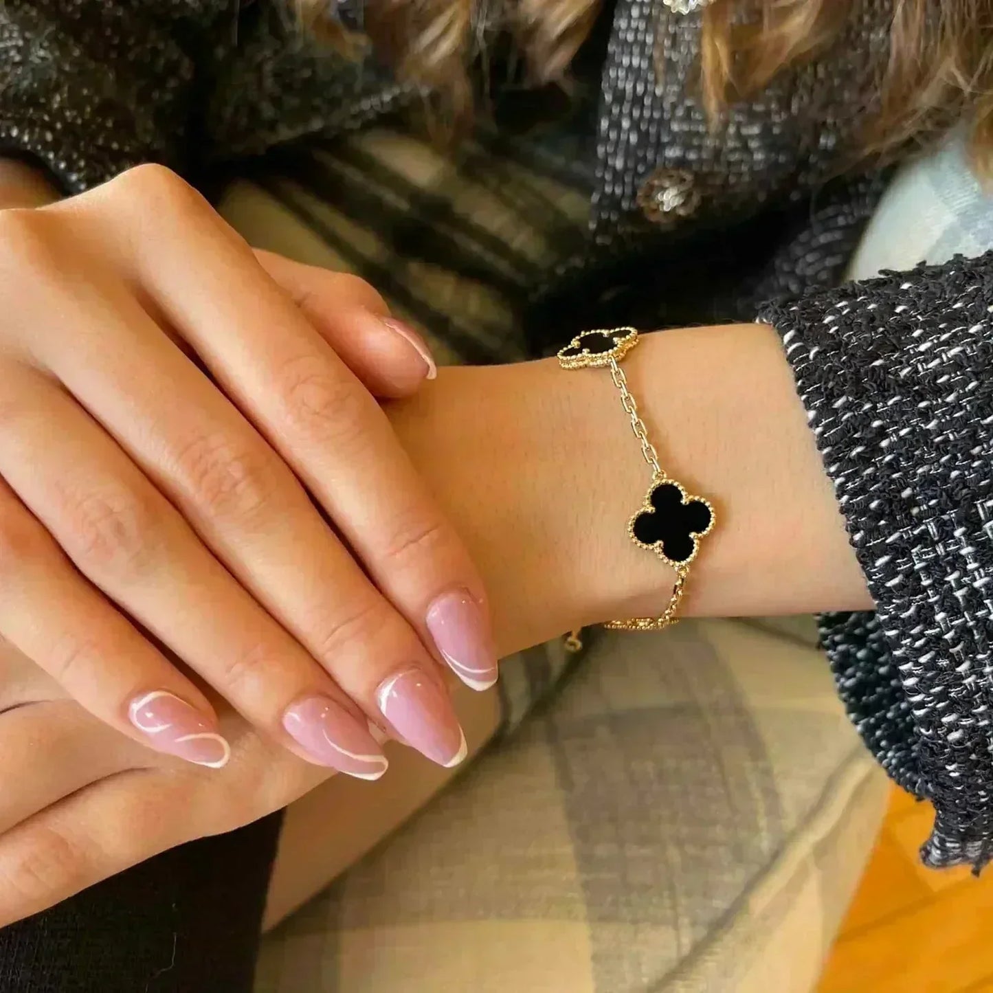 CLOVER  5 MOTIFS BLACK ONYX BRACELET