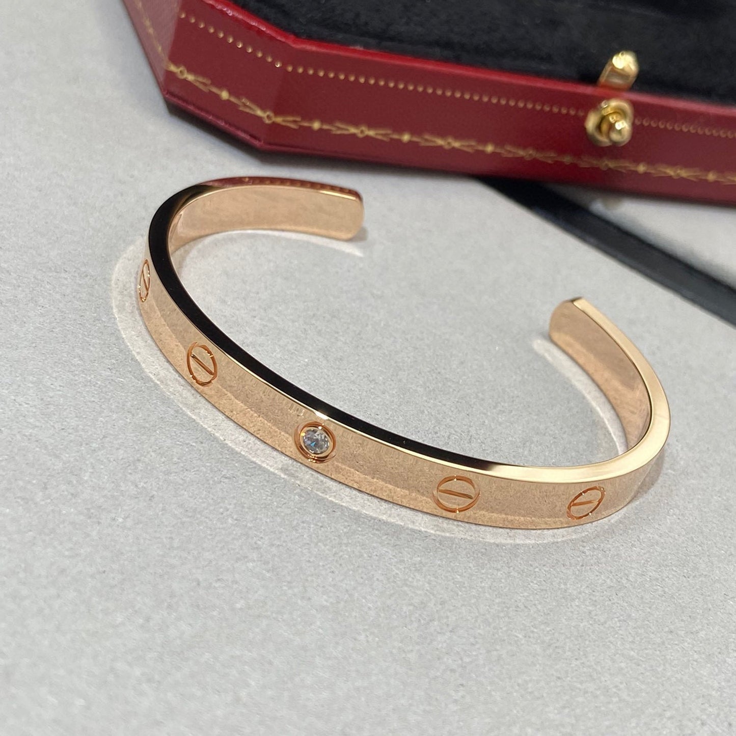 DIANA LOVE BRACELET 6.1MM 1 DIAMOND OPEN CUFF