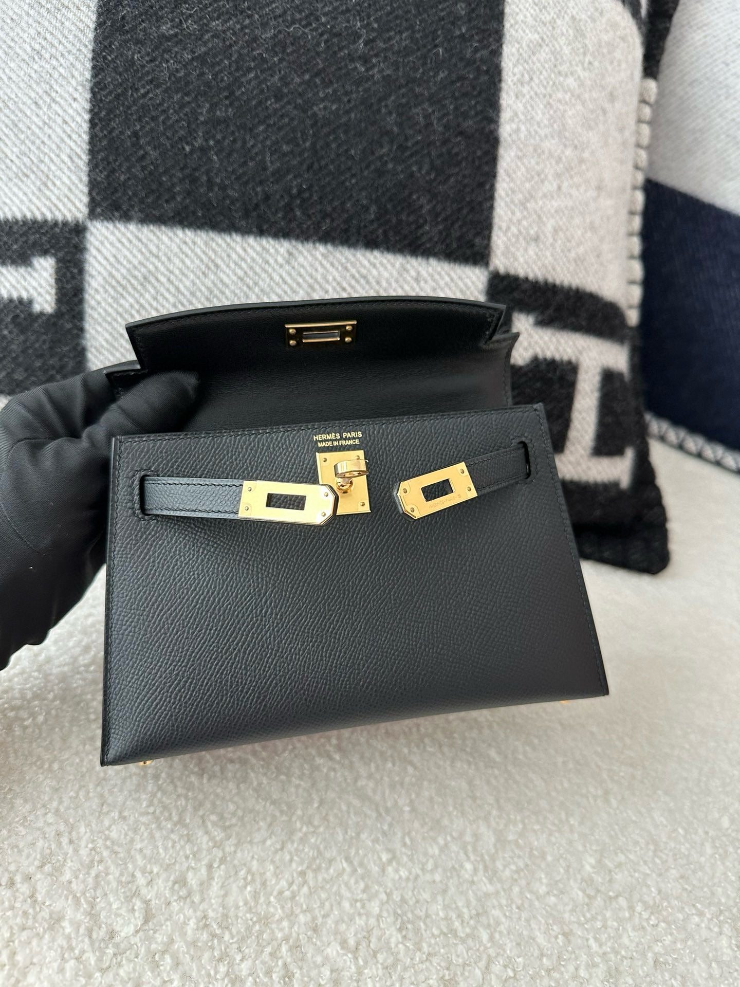 HM Mini Kelly 19cm Black Epsom Gold Hardware Best Version
