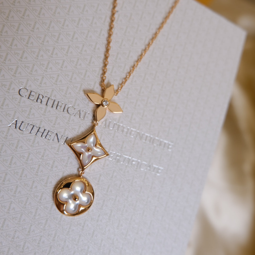 Collier Diana Colour Blossom Lariat en or rose, nacre blanche et diamants