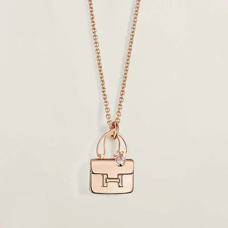 COLLIER PÉDANT DIANA AMULETTE EN OR ROSE