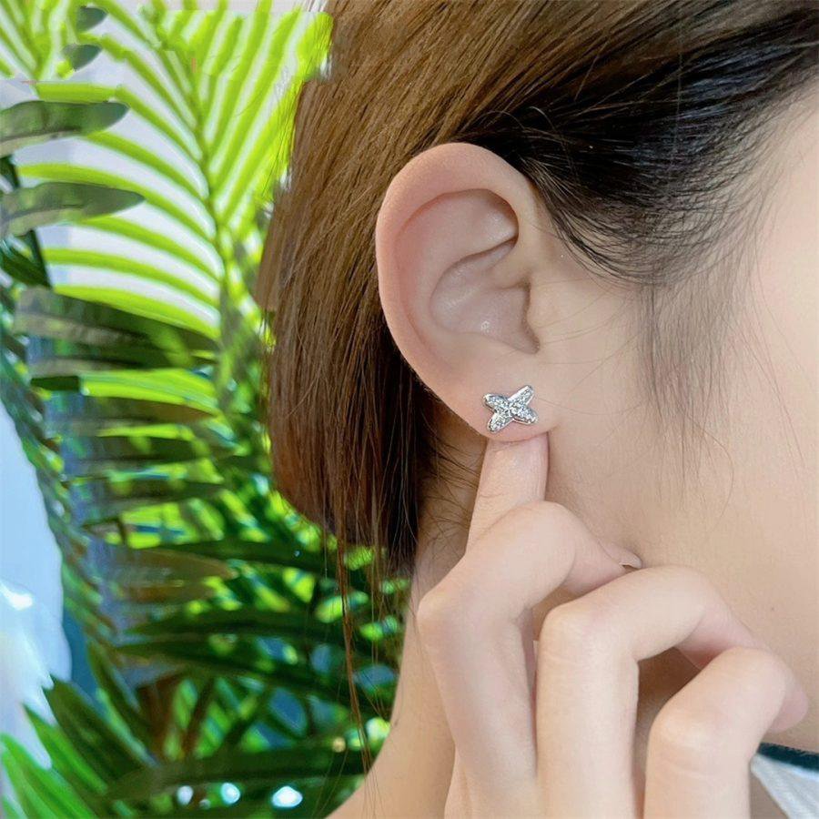 DIANA JEUX DE SILVER DIAMOND EARRINGS