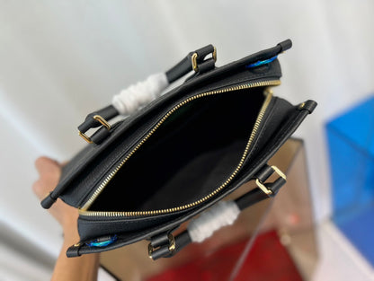 onthego 25 east west black monogram empreinte
