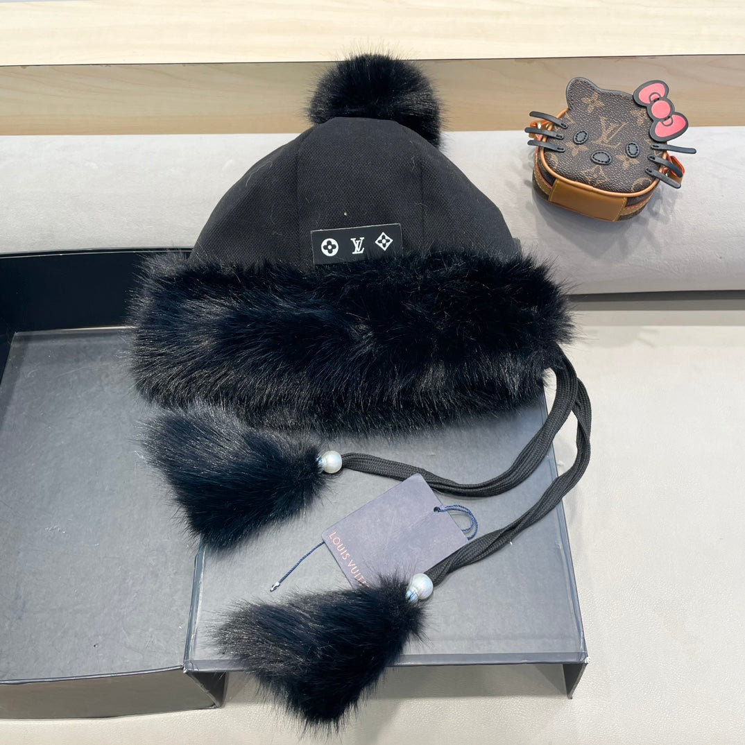 BEANIE HAT IN BLACK FLEECE AND WOOL 424308